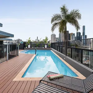 https://brisbane-city-yha.queenslandhotels.net